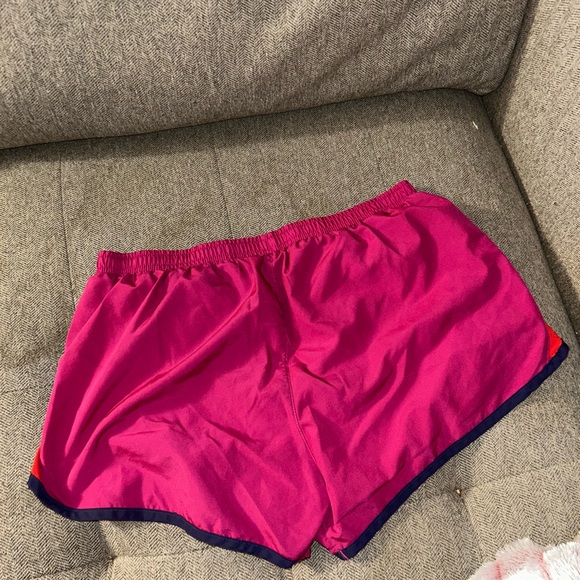 Nike running shorts - Picture 3 of 3